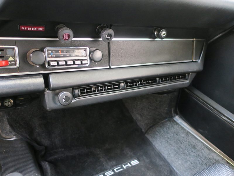 porsche_911s_coupe_1973_202007_44