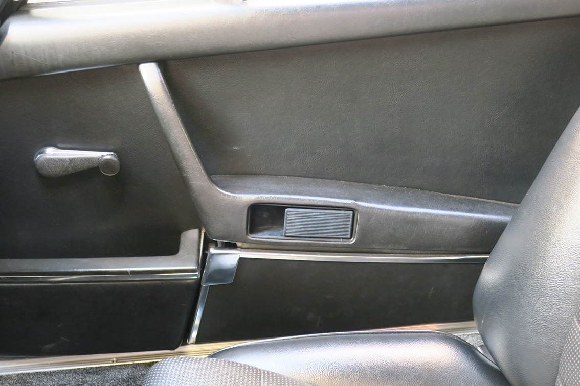 porsche_911s_coupe_1973_202007_33